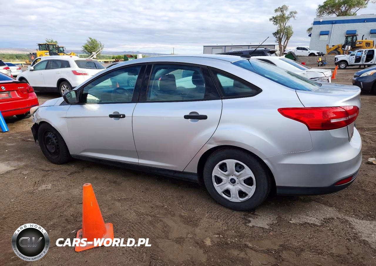 2016 Ford Focus S VIN:1FADP3E23GL405289 - 2
