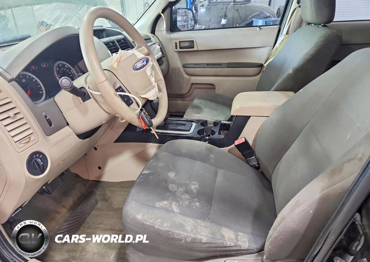 2010 Ford Escape Xls VIN:1FMCU9C71AKD31881 - 7
