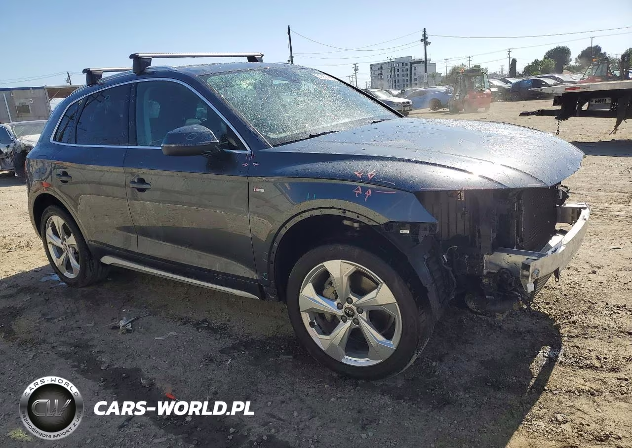 2023 Audi Q5 Premium Plus 45 VIN:WA1EAAFY2P2169452 - 4