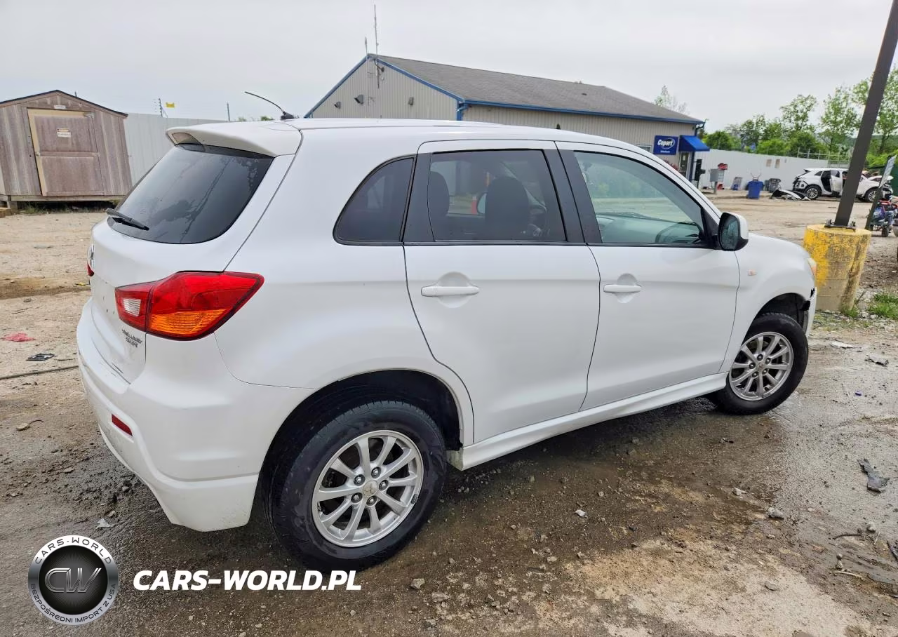 2011 Mitsubishi Outlander Sport Es VIN:JA4AP3AU8BZ005636 - 3