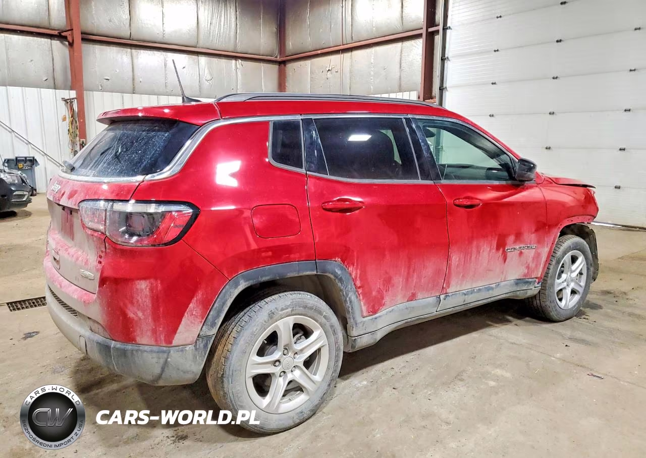 2024 Jeep Compass Latitude VIN:3C4NJDBNXRT593630 - 3