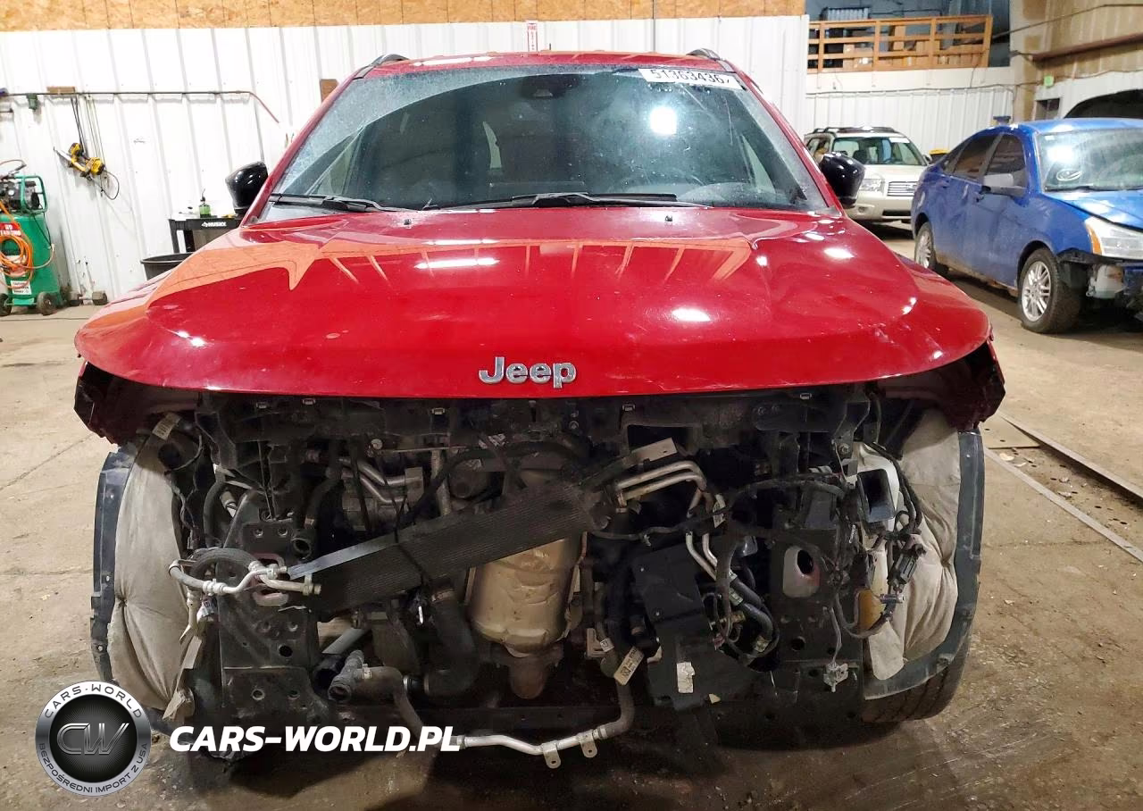 2024 Jeep Compass Latitude VIN:3C4NJDBNXRT593630 - 5