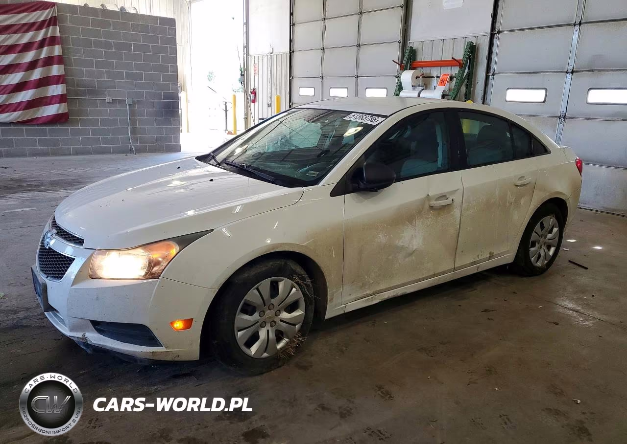 2013 Chevrolet Cruze 1Ls