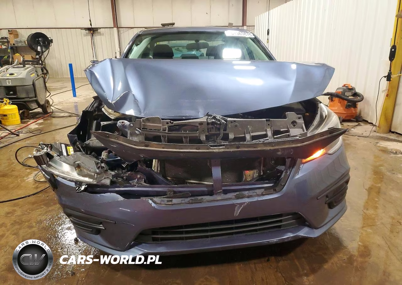 2018 Subaru Legacy 2.5I VIN:4S3BNAA63J3045405 - 5