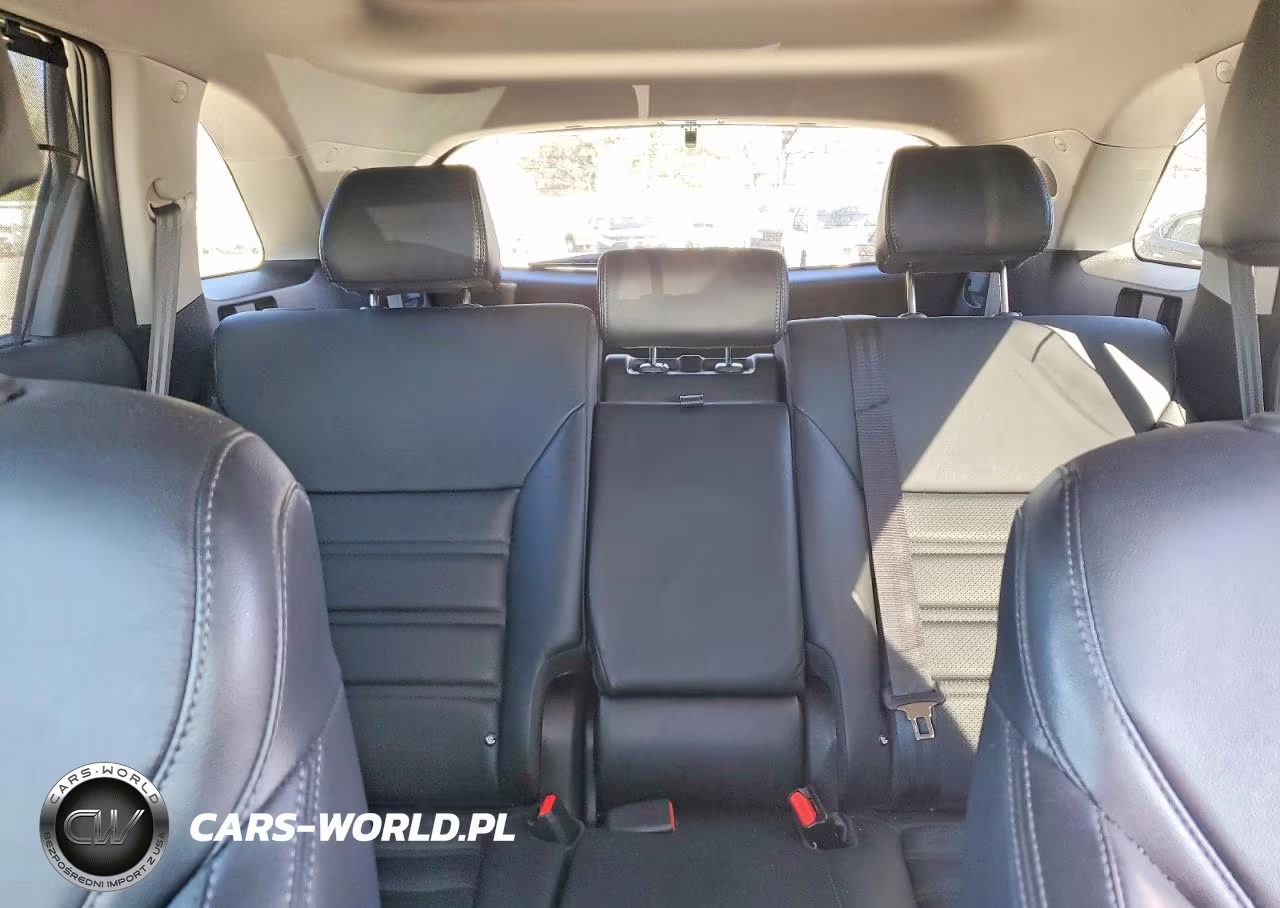2019 Kia Sorento Ex V6 VIN:5XYPHDA59KG499967 - 10