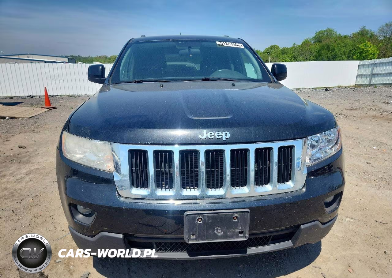 2013 Jeep Grand Cherokee Laredo VIN:1C4RJFAG4DC642129 - 5