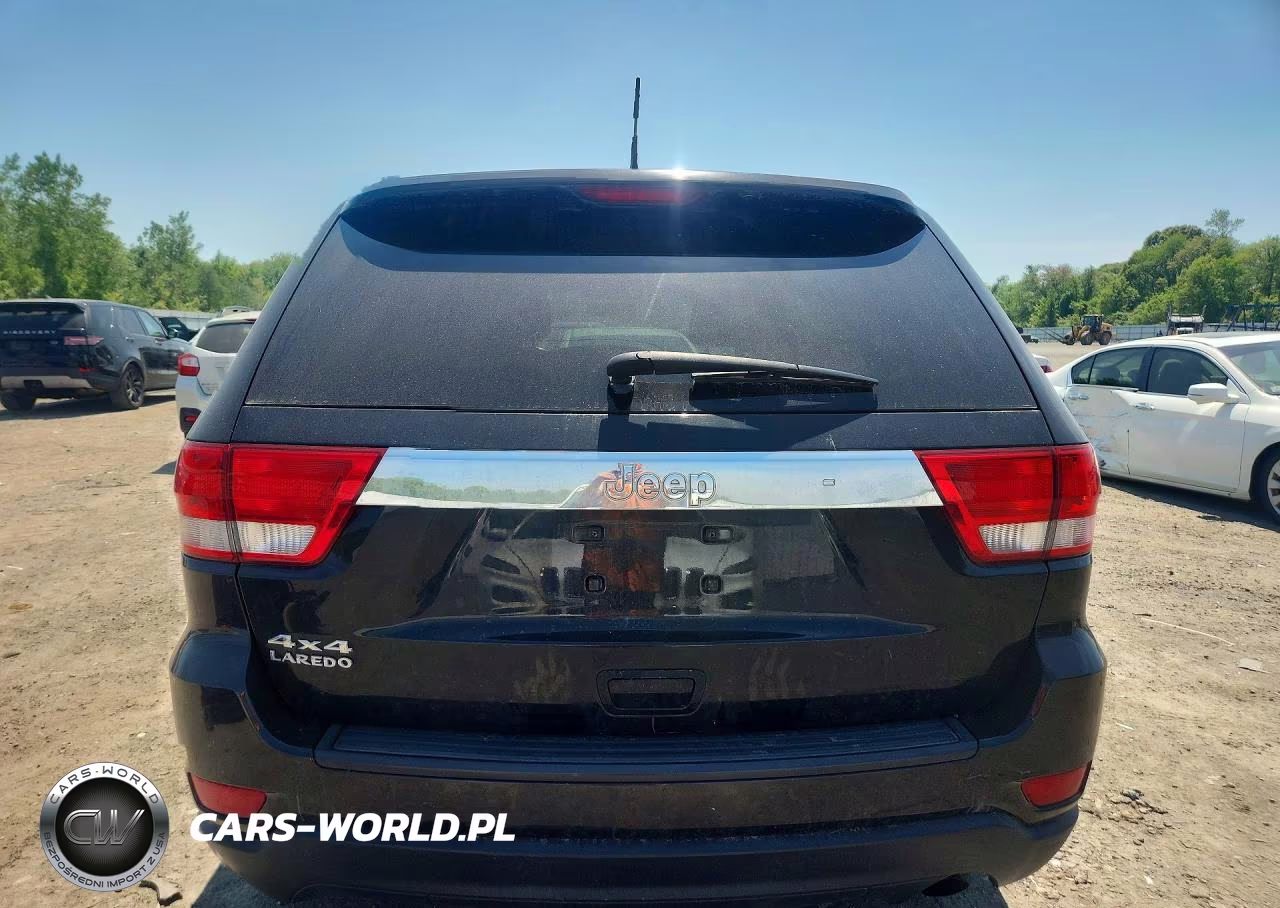 2013 Jeep Grand Cherokee Laredo VIN:1C4RJFAG4DC642129 - 6