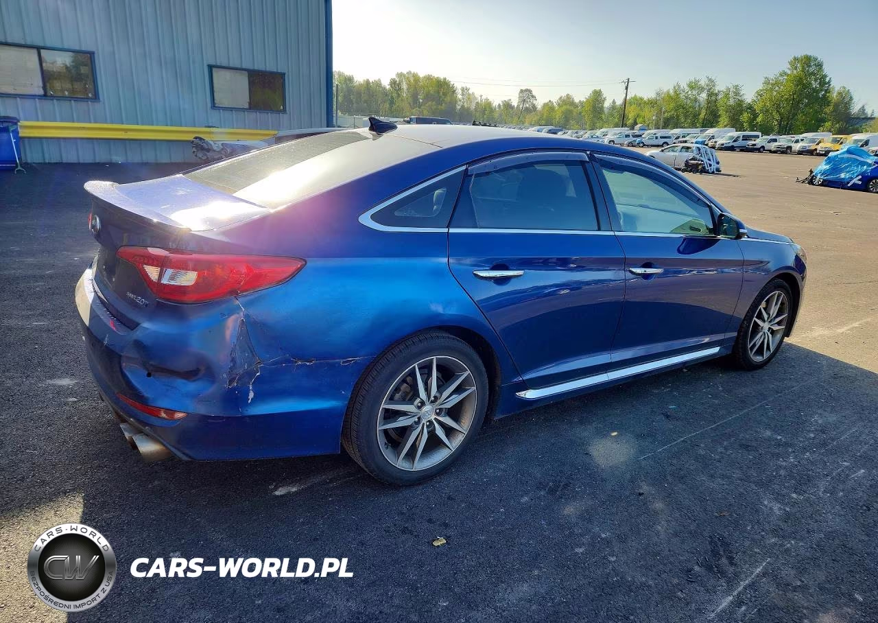 2015 Hyundai Sonata Sport VIN:5NPE34AB0FH073031 - 3