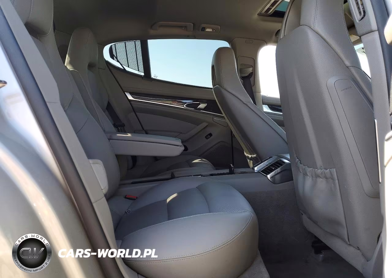2012 Porsche Panamera 2 VIN:WP0AA2A75CL012012 - 10
