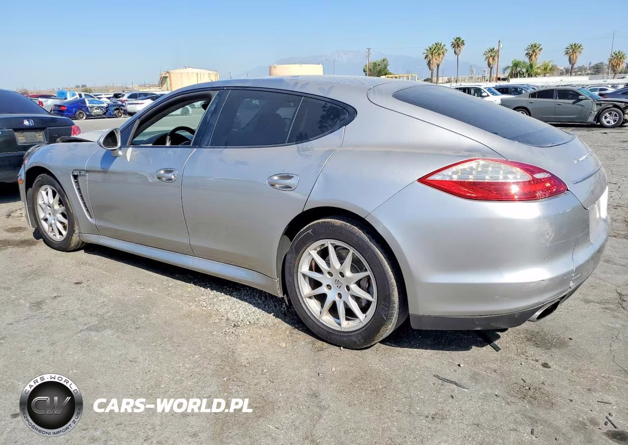 2012 Porsche Panamera 2 VIN:WP0AA2A75CL012012 - 2