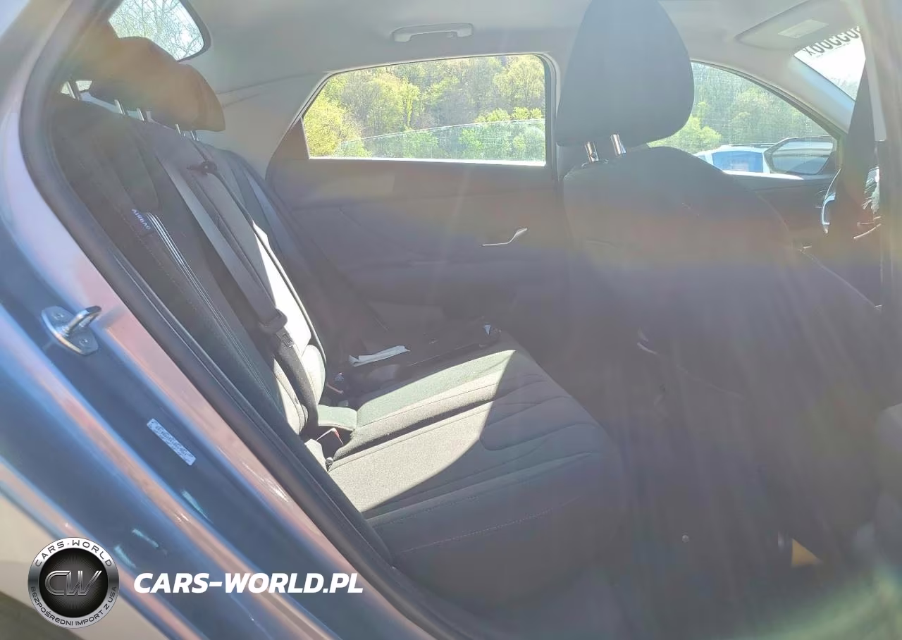 2025 Hyundai Elantra Sel VIN:KMHLS4DG4SU856169 - 10