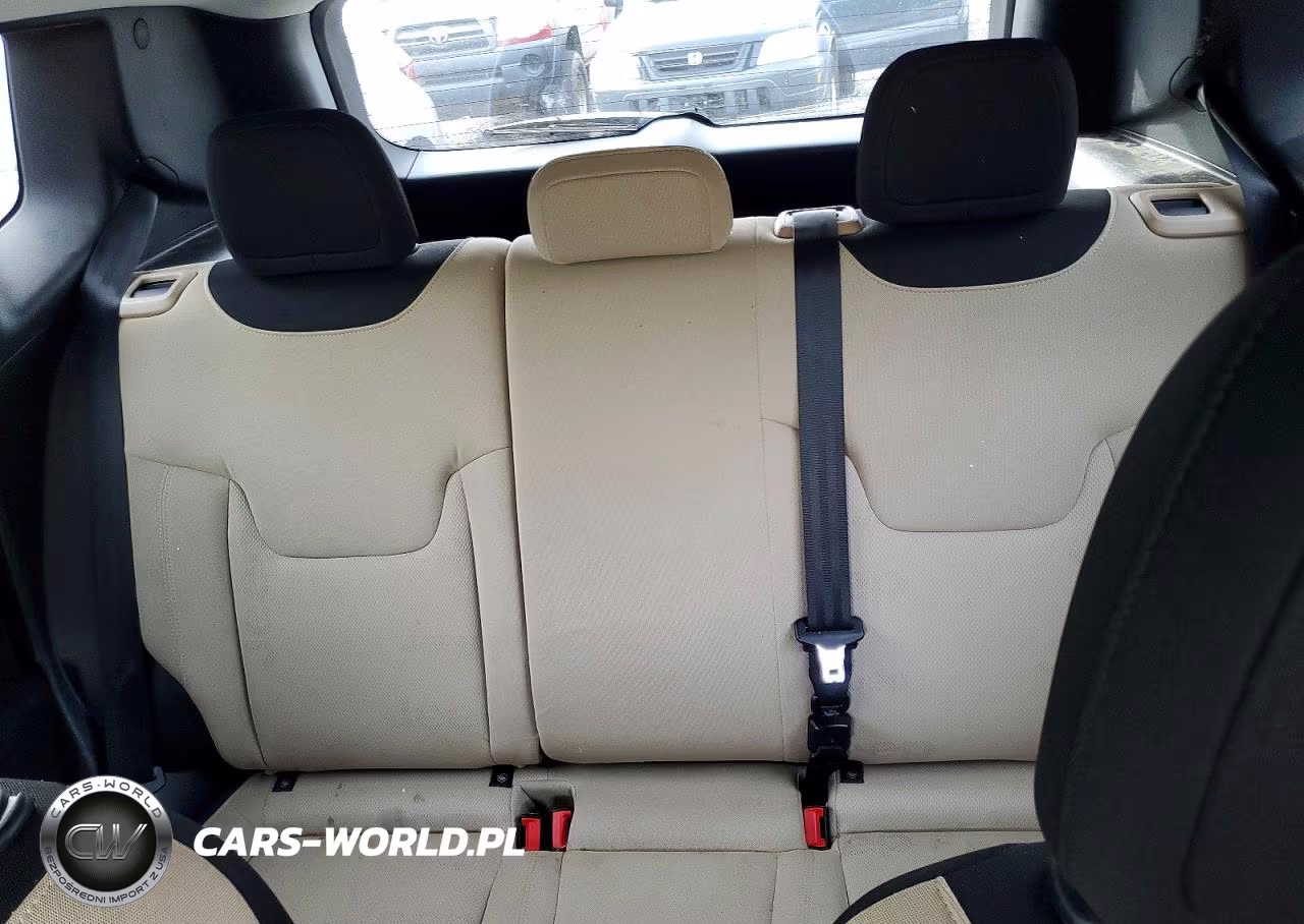 2016 Jeep Renegade Latitude VIN:ZACCJBBT0GPE25946 - 10