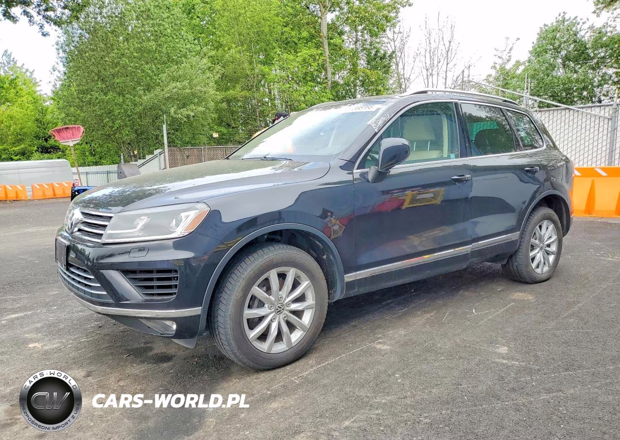 2016 Volkswagen Touareg Sport – zdjęcie 1 z 12