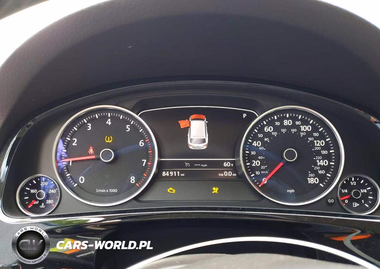 2016 Volkswagen Touareg Sport VIN:WVGEF9BP2GD002219 - 9