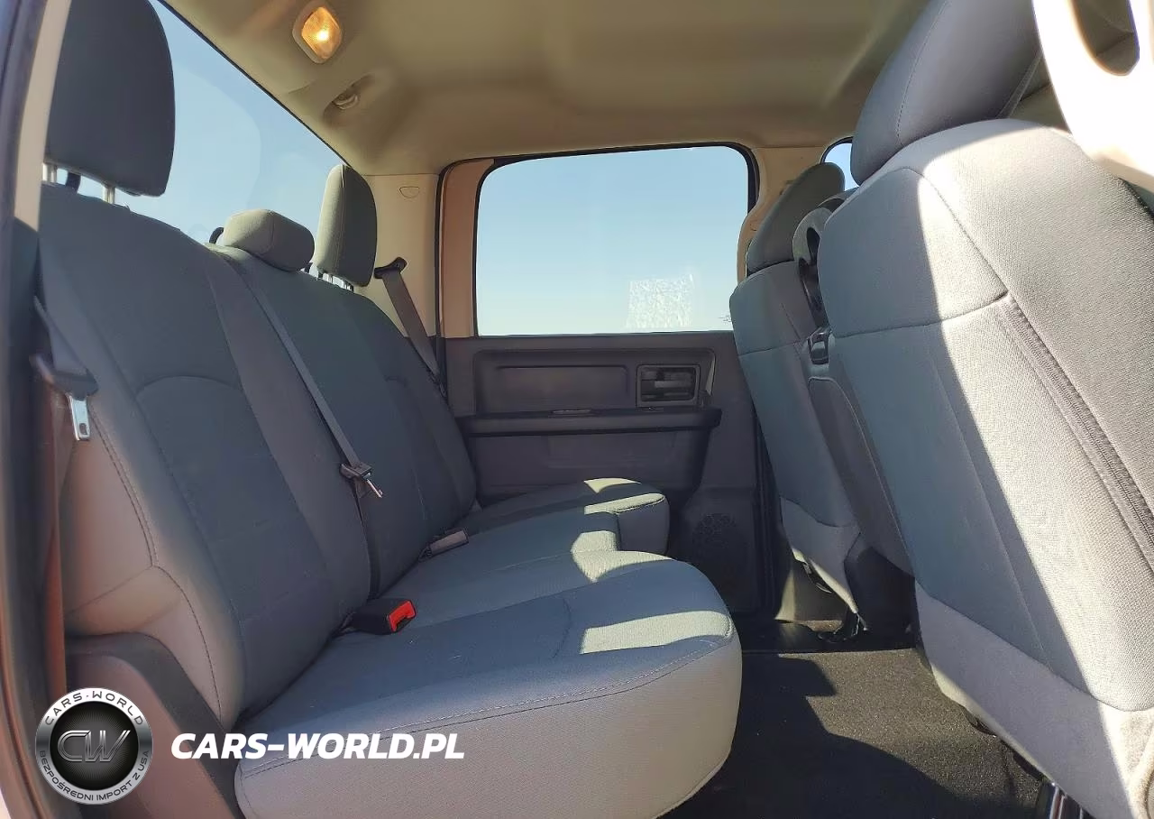 2018 Ram 3500 St VIN:3C63R3GL1JG146982 - 11