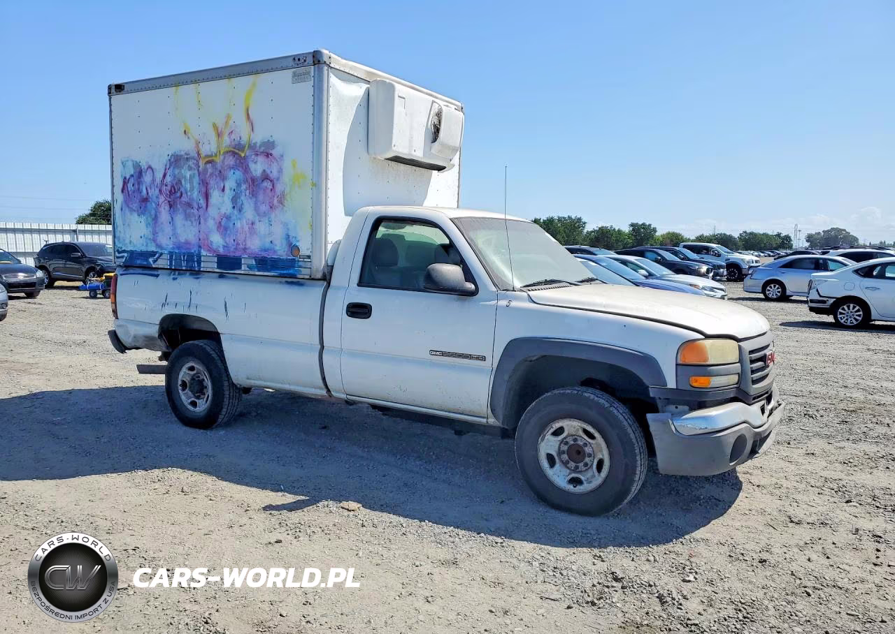 2003 GMC Sierra C2500 Heavy Duty VIN:1GTHC24U03Z257775 - 4