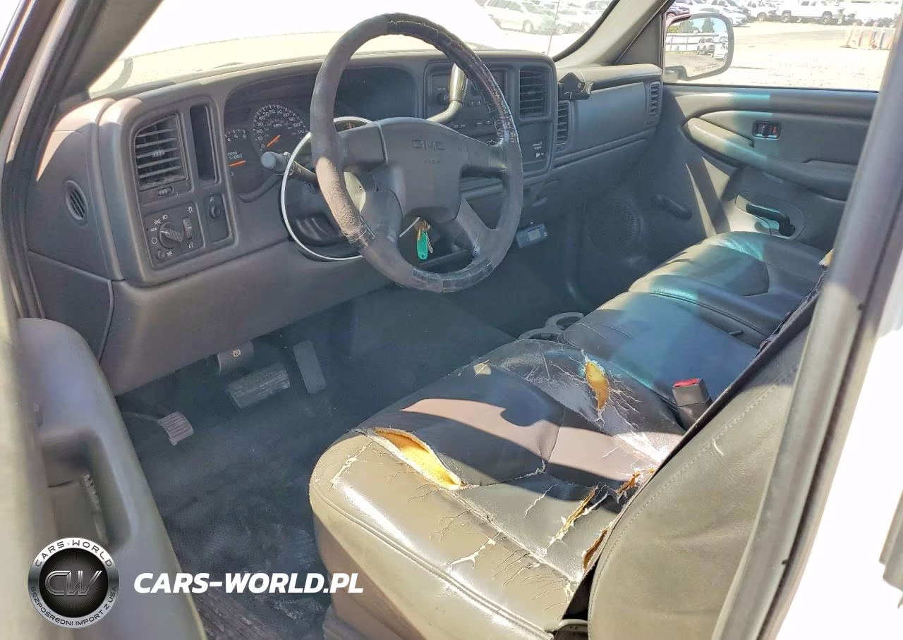 2003 GMC Sierra C2500 Heavy Duty VIN:1GTHC24U03Z257775 - 8