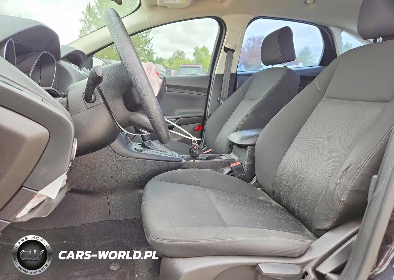 2015 Ford Focus Se VIN:1FADP3F29FL379813 - 7