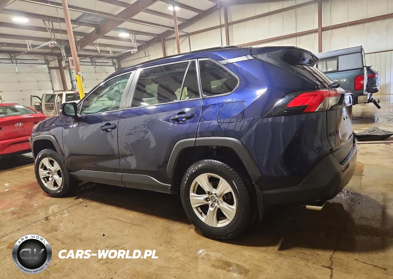 2021 Toyota Rav4 Xle VIN:2T3P1RFV6MW182176 - 2