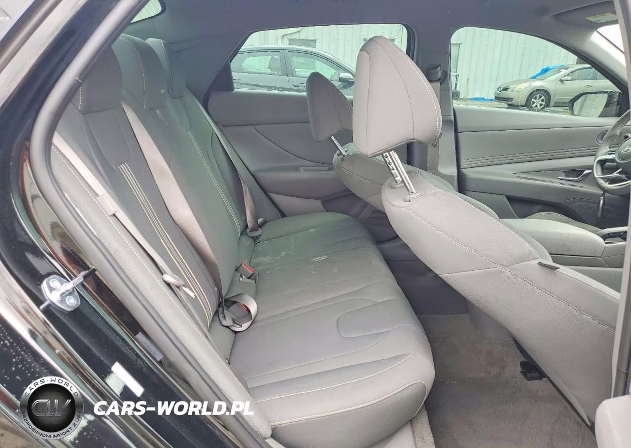 2026 Hyundai Elantra Sel Sport VIN:KMHLM4DG8TU104440 - 10