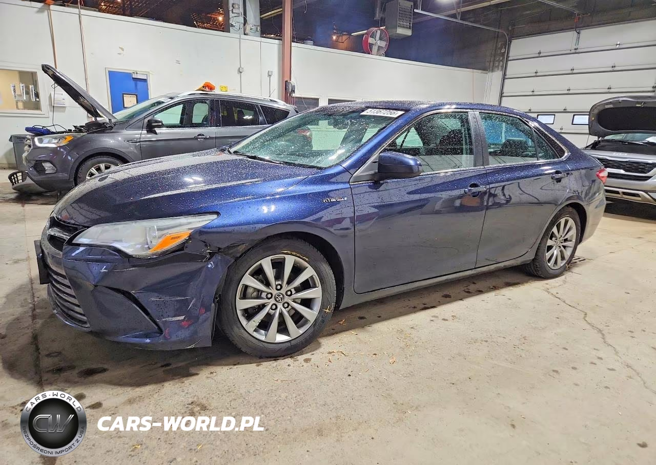 2015 Toyota Camry Hybrid Xle