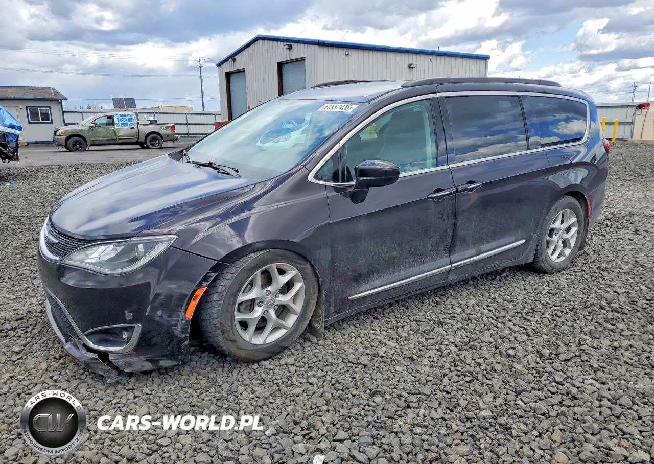 2017 Chrysler Pacifica Touring L – zdjęcie 1 z 13