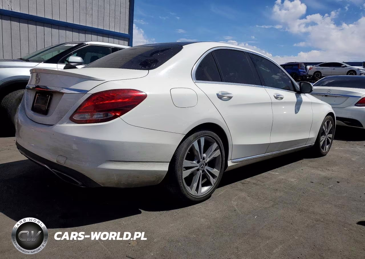 2018 Mercedes-Benz C 300 VIN:WDDWF4JB1JR385667 - 3