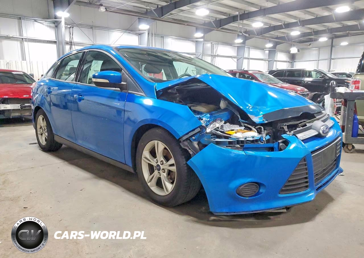 2014 Ford Focus Se VIN:1FADP3F24EL112562 - 4