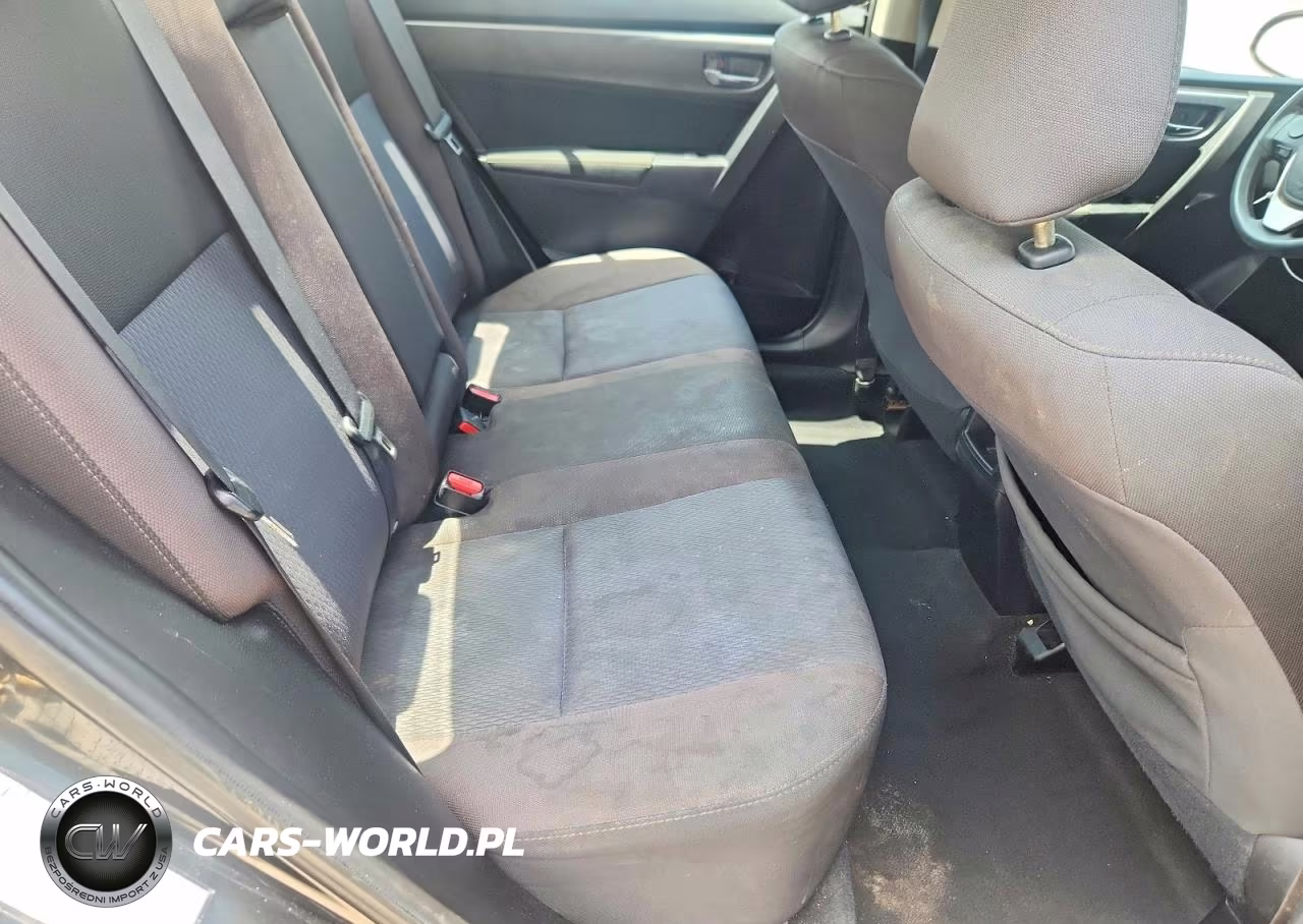 2018 Toyota Corolla Le VIN:2T1BURHE3JC032045 - 10