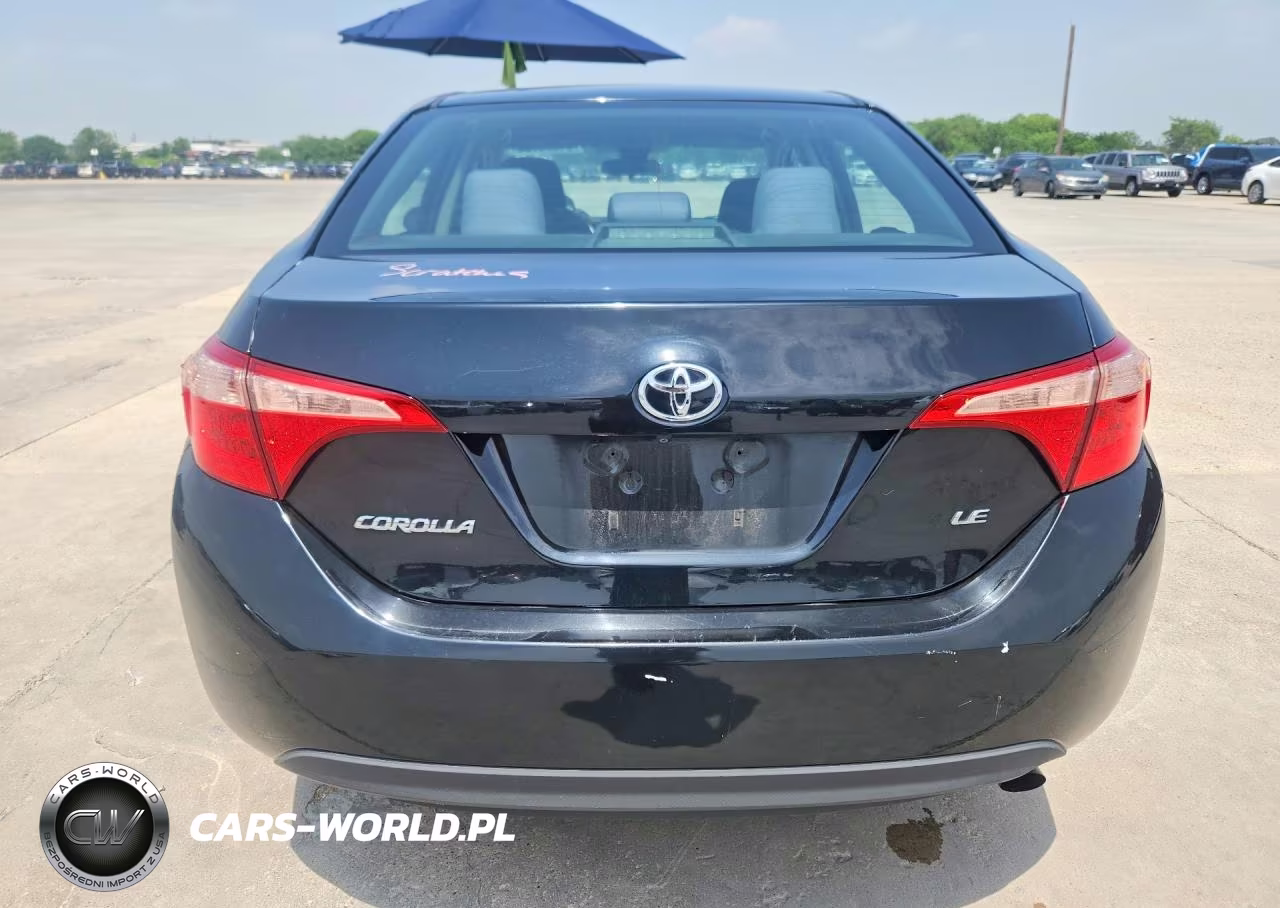 2018 Toyota Corolla Le VIN:2T1BURHE3JC032045 - 6