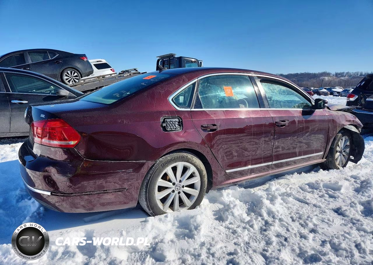2013 Volkswagen Passat Sel VIN:1VWCH7A30DC015722 - 3