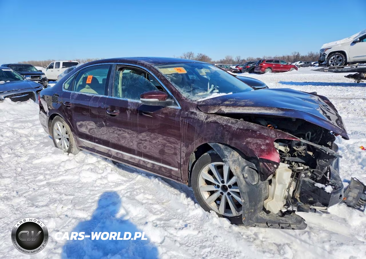 2013 Volkswagen Passat Sel VIN:1VWCH7A30DC015722 - 4