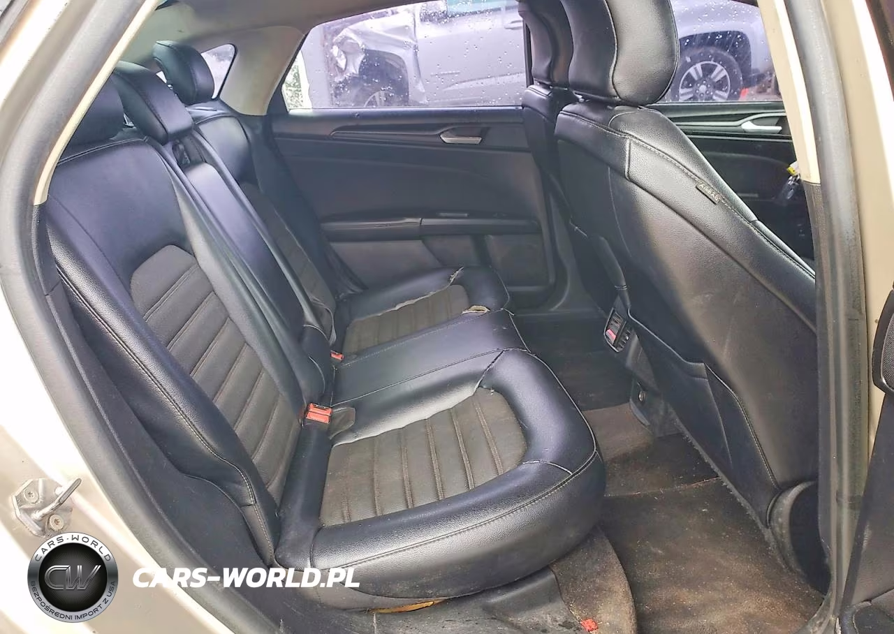 2018 Ford Fusion Se Hybrid VIN:3FA6P0LUXJR269652 - 10