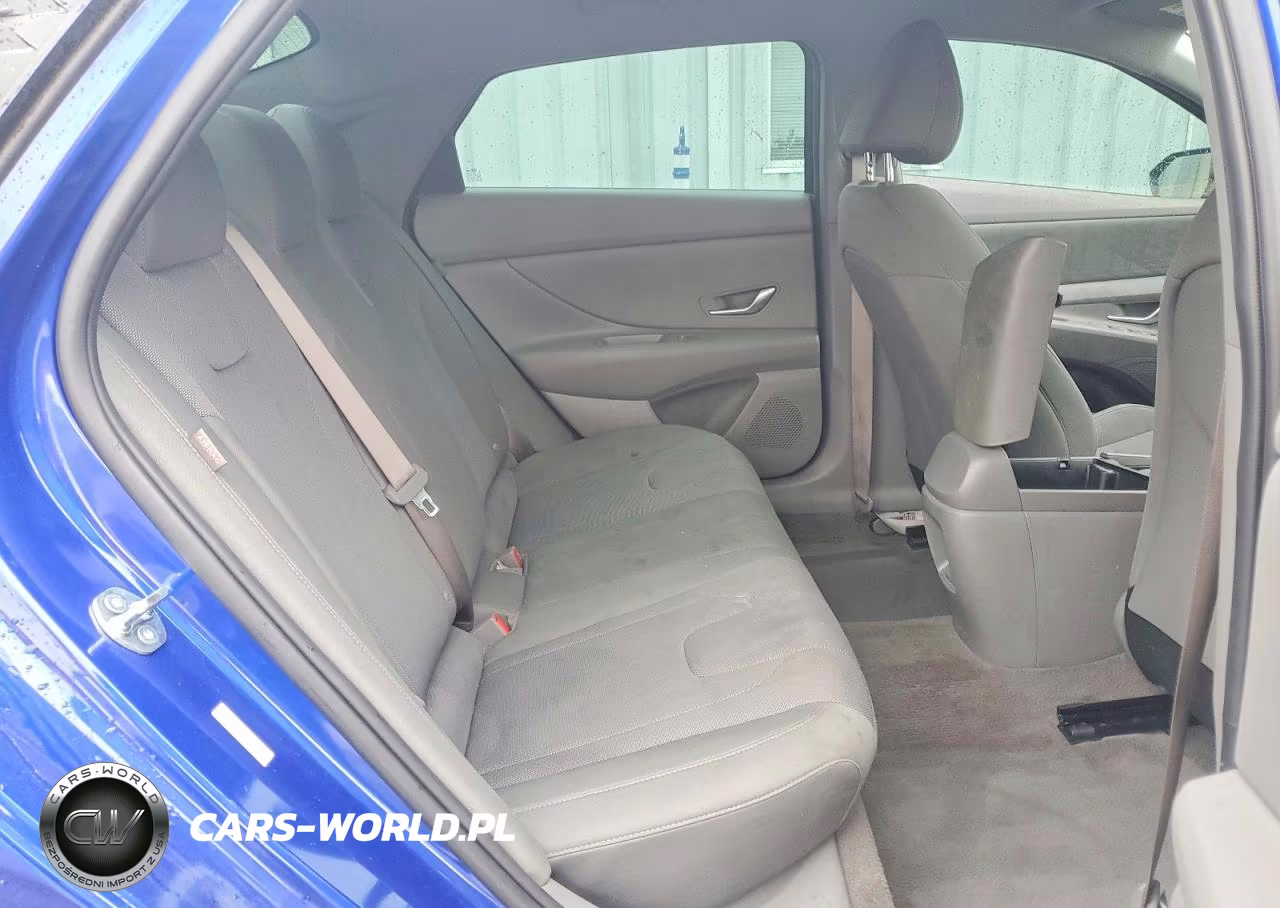 2026 Hyundai Elantra Se VIN:KMHLL4DGXTU126779 - 10