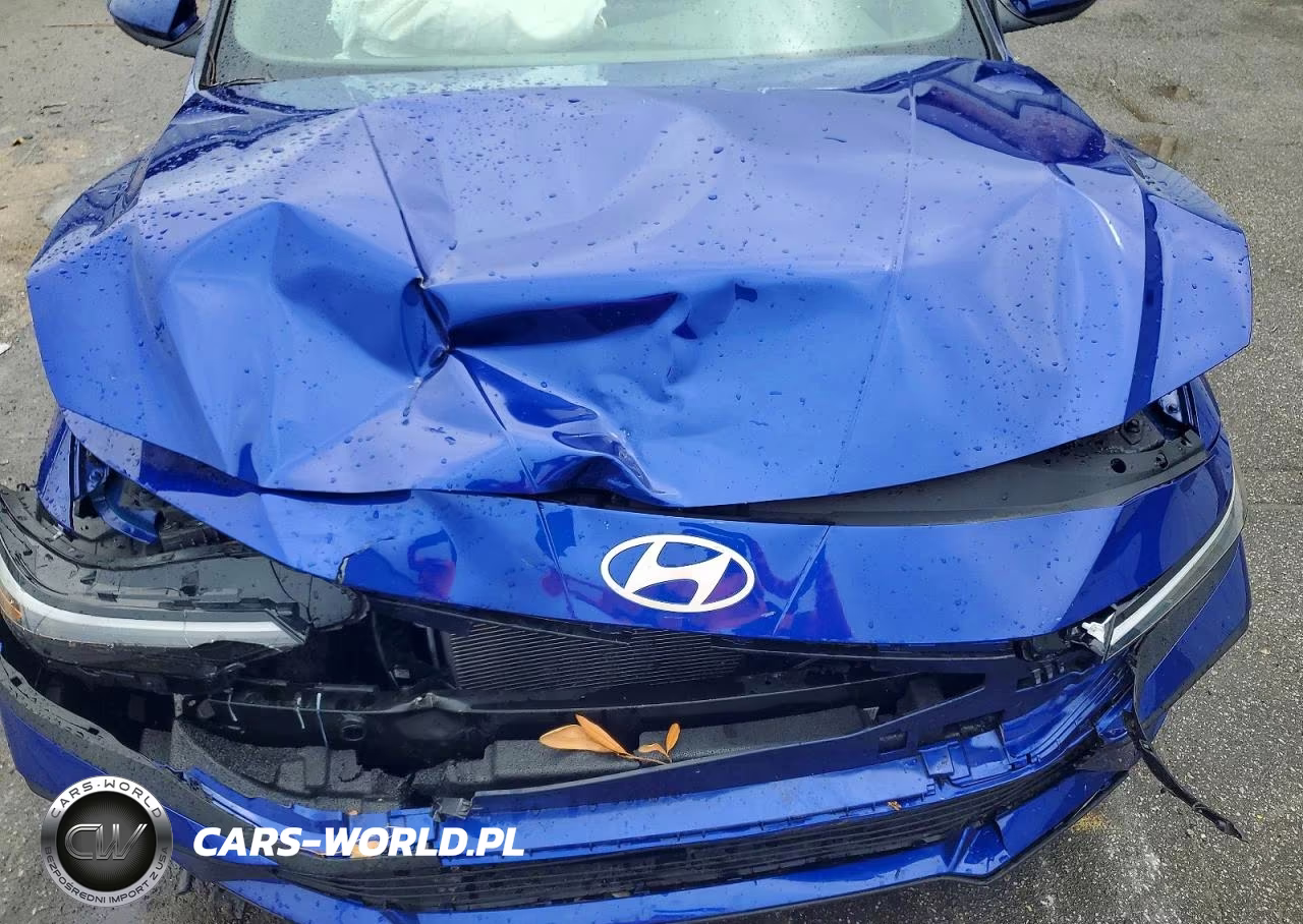 2026 Hyundai Elantra Se VIN:KMHLL4DGXTU126779 - 11