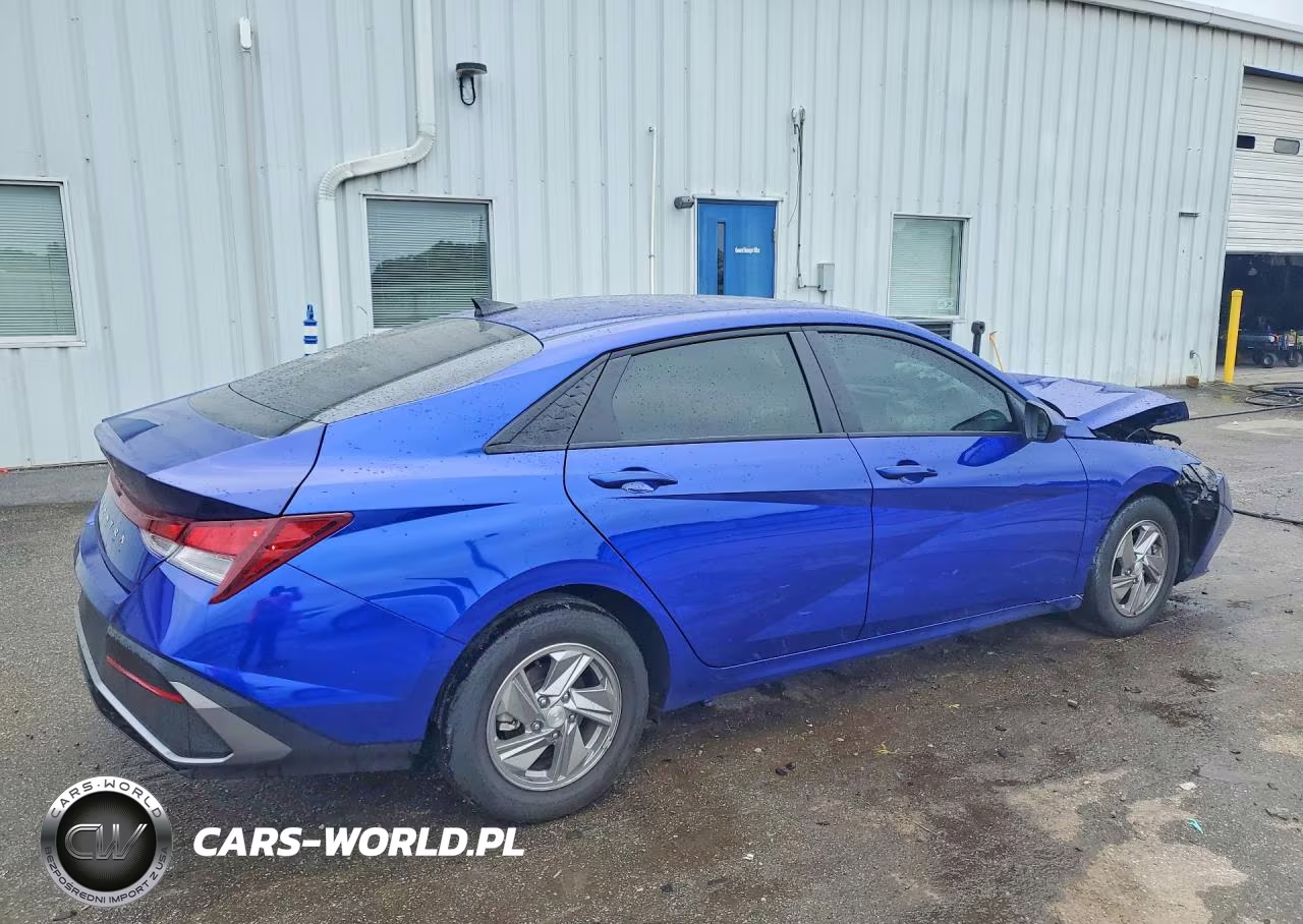 2026 Hyundai Elantra Se VIN:KMHLL4DGXTU126779 - 3