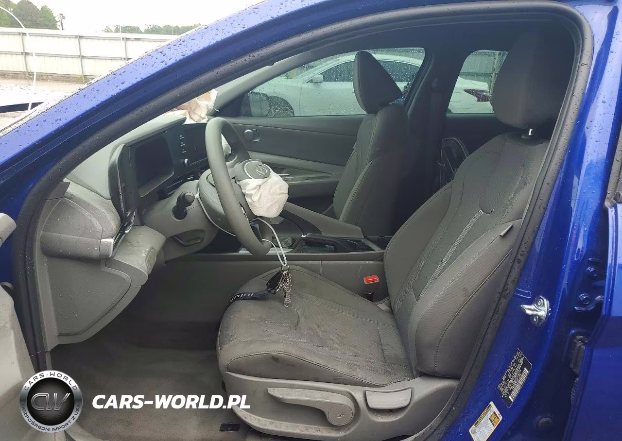 2026 Hyundai Elantra Se VIN:KMHLL4DGXTU126779 - 7