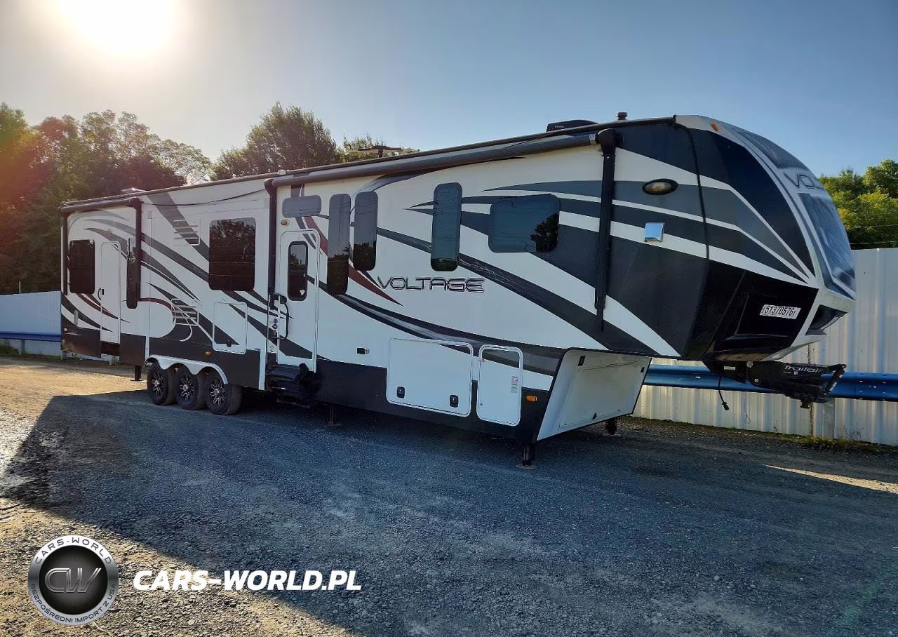 2014 Keystone Voltage Camper