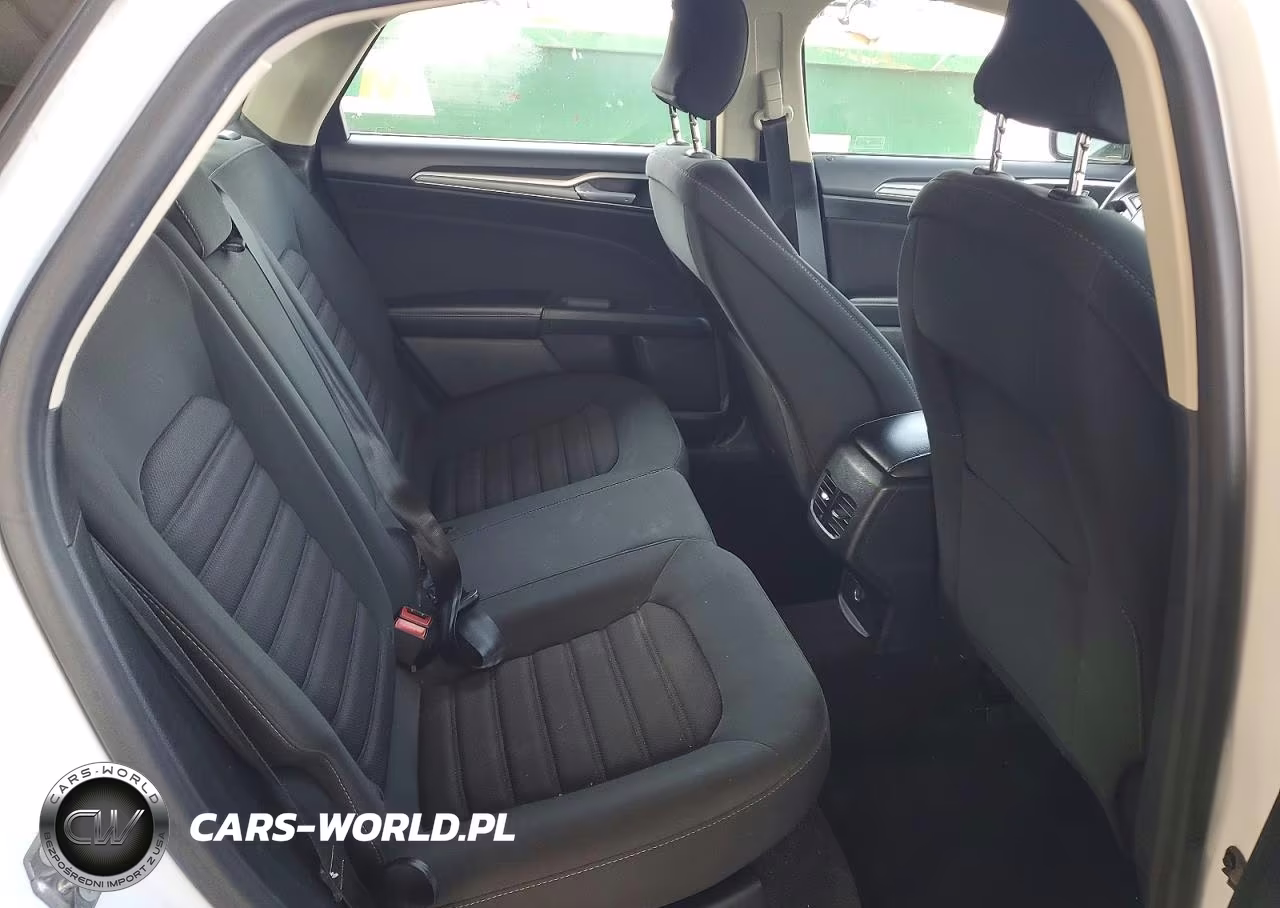 2019 Ford Fusion Se VIN:3FA6P0HD9KR107845 - 10
