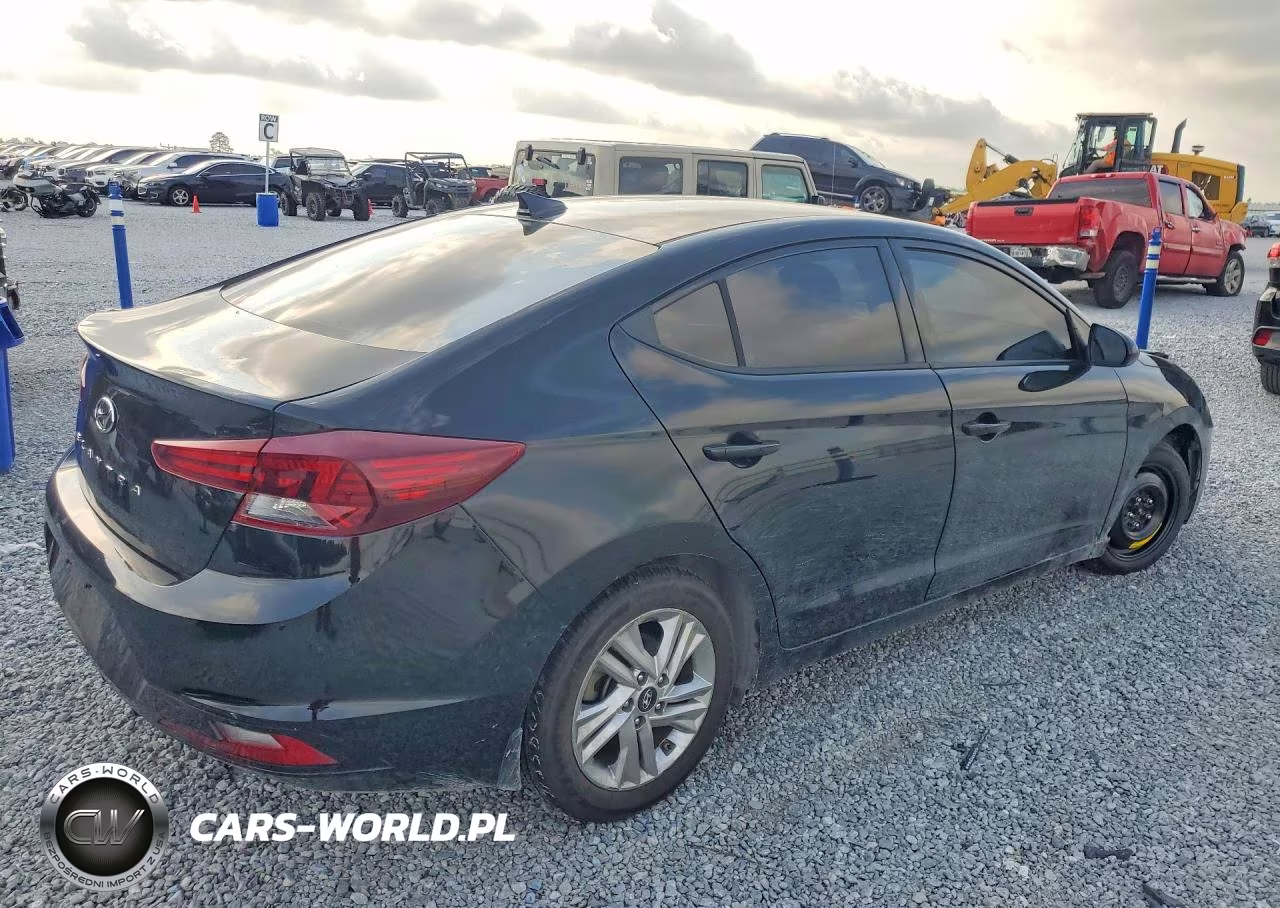 2020 Hyundai Elantra Sel VIN:5NPD84LF2LH592820 - 3