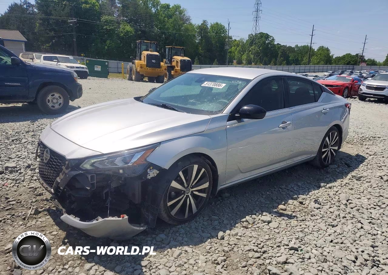 2022 Nissan Altima Sr – zdjęcie 1 z 12