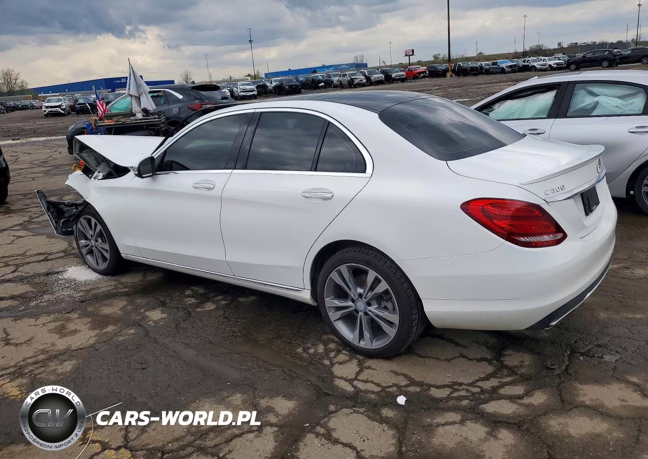 2017 Mercedes-Benz C 300 4Matic VIN:55SWF4KB5HU197015 - 2