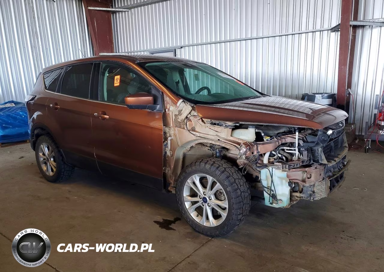 2017 Ford Escape Se VIN:1FMCU9GD1HUA82352 - 4