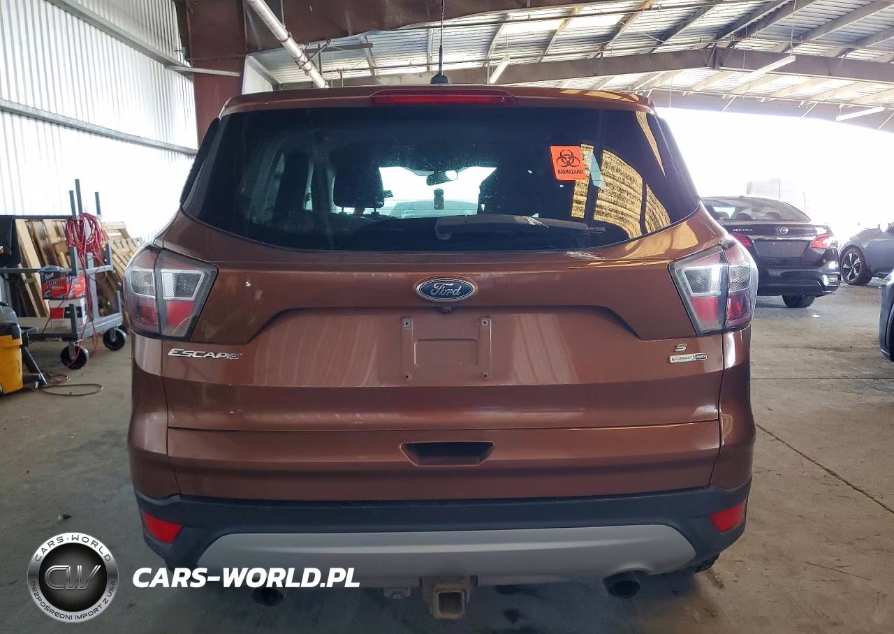 2017 Ford Escape Se VIN:1FMCU9GD1HUA82352 - 6