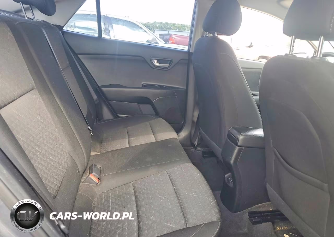 2020 Kia Rio S VIN:3KPA24AD7LE274766 - 10