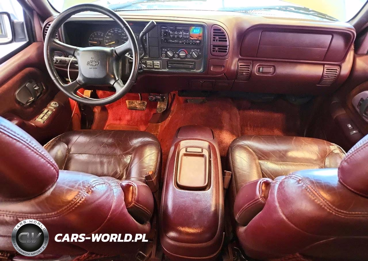 1999 Chevrolet Suburban K1500 VIN:1GNFK16R1XJ387931 - 8