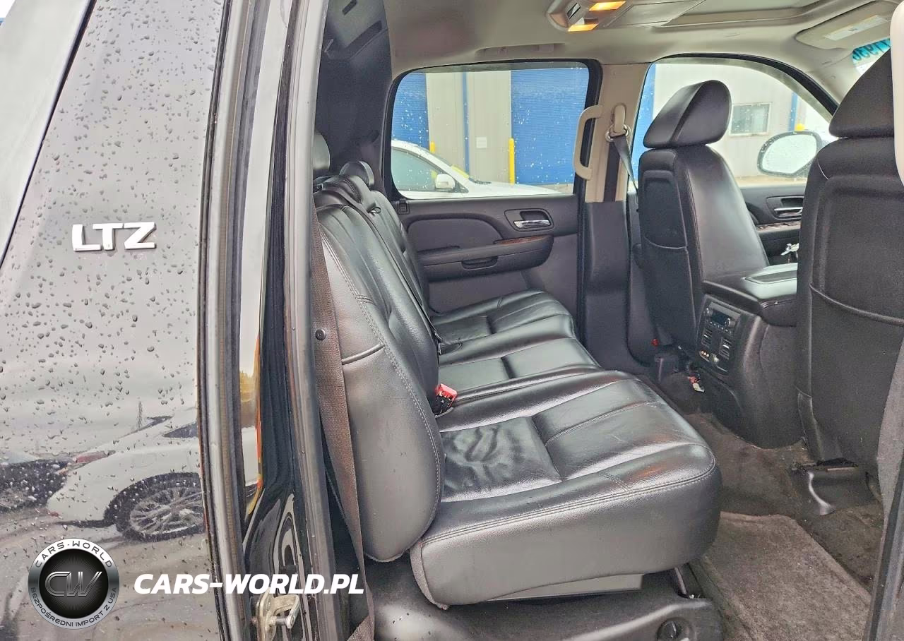2008 Chevrolet Avalanche C1500 VIN:3GNEC120X8G138837 - 10