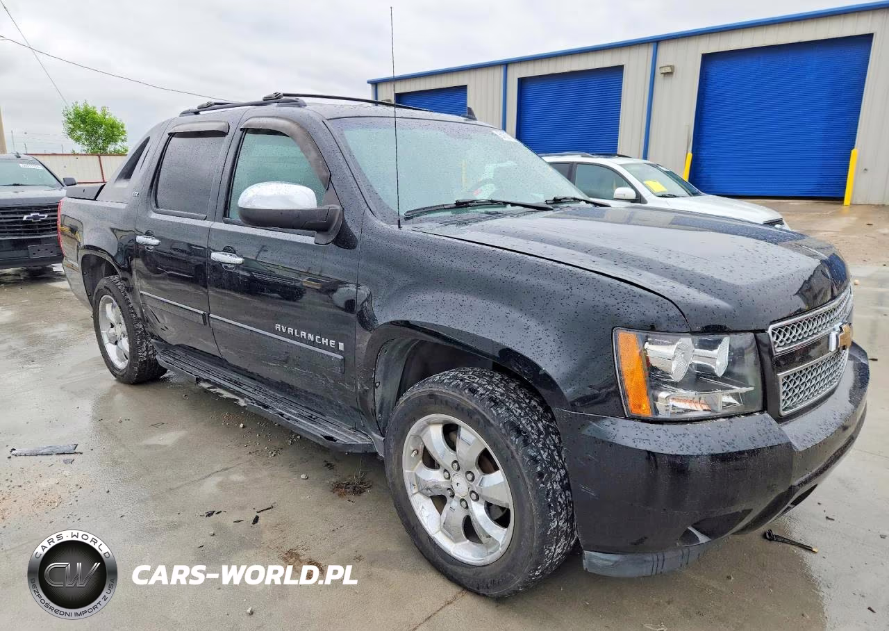 2008 Chevrolet Avalanche C1500 VIN:3GNEC120X8G138837 - 4