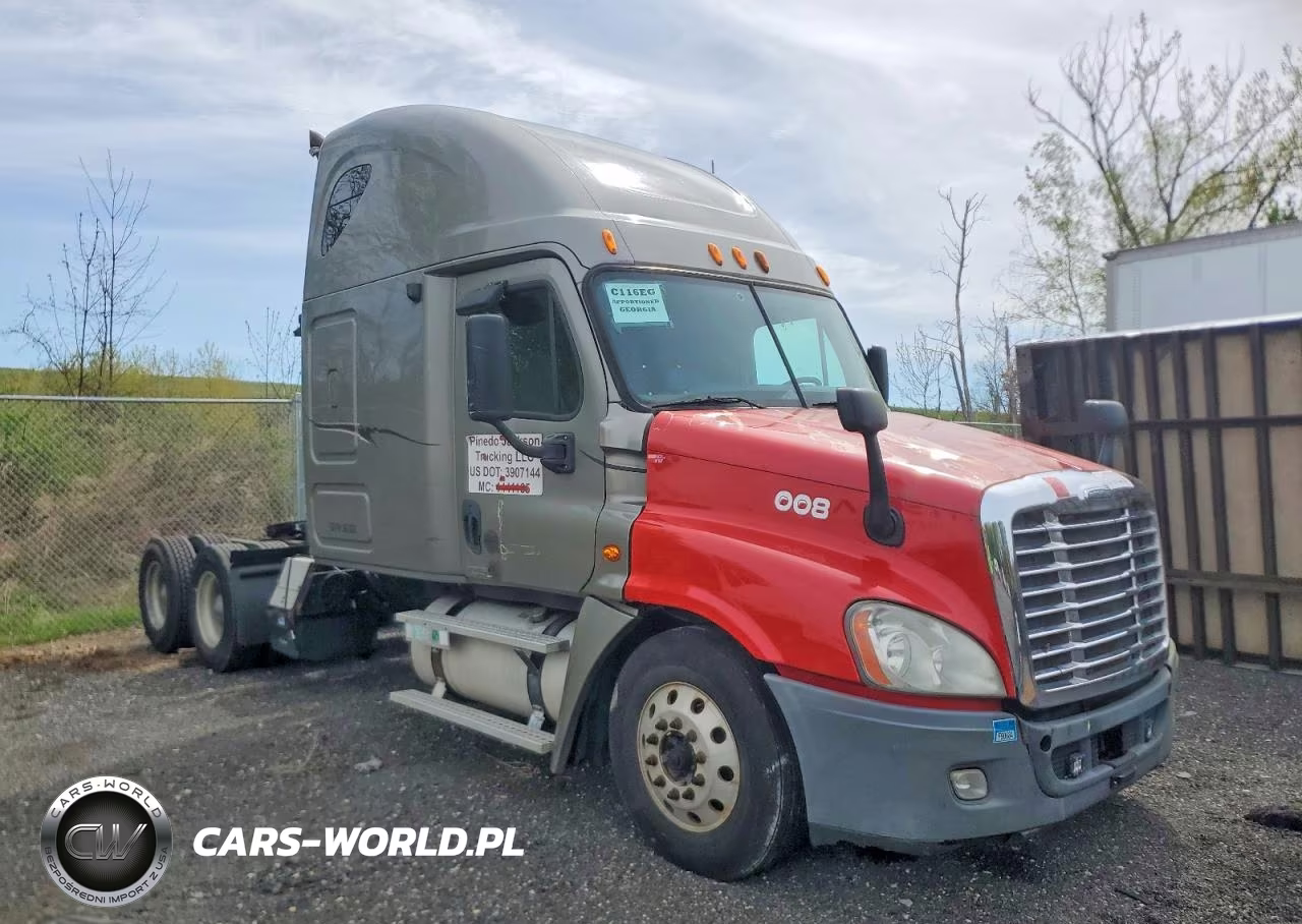 2009 Freightliner Cascadia Semi Truck