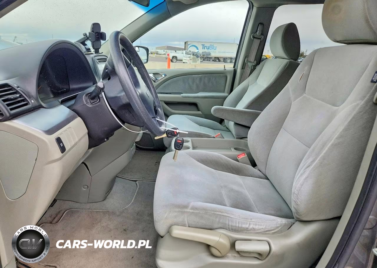 2008 Honda Odyssey Lx VIN:5FNRL38228B008071 - 7